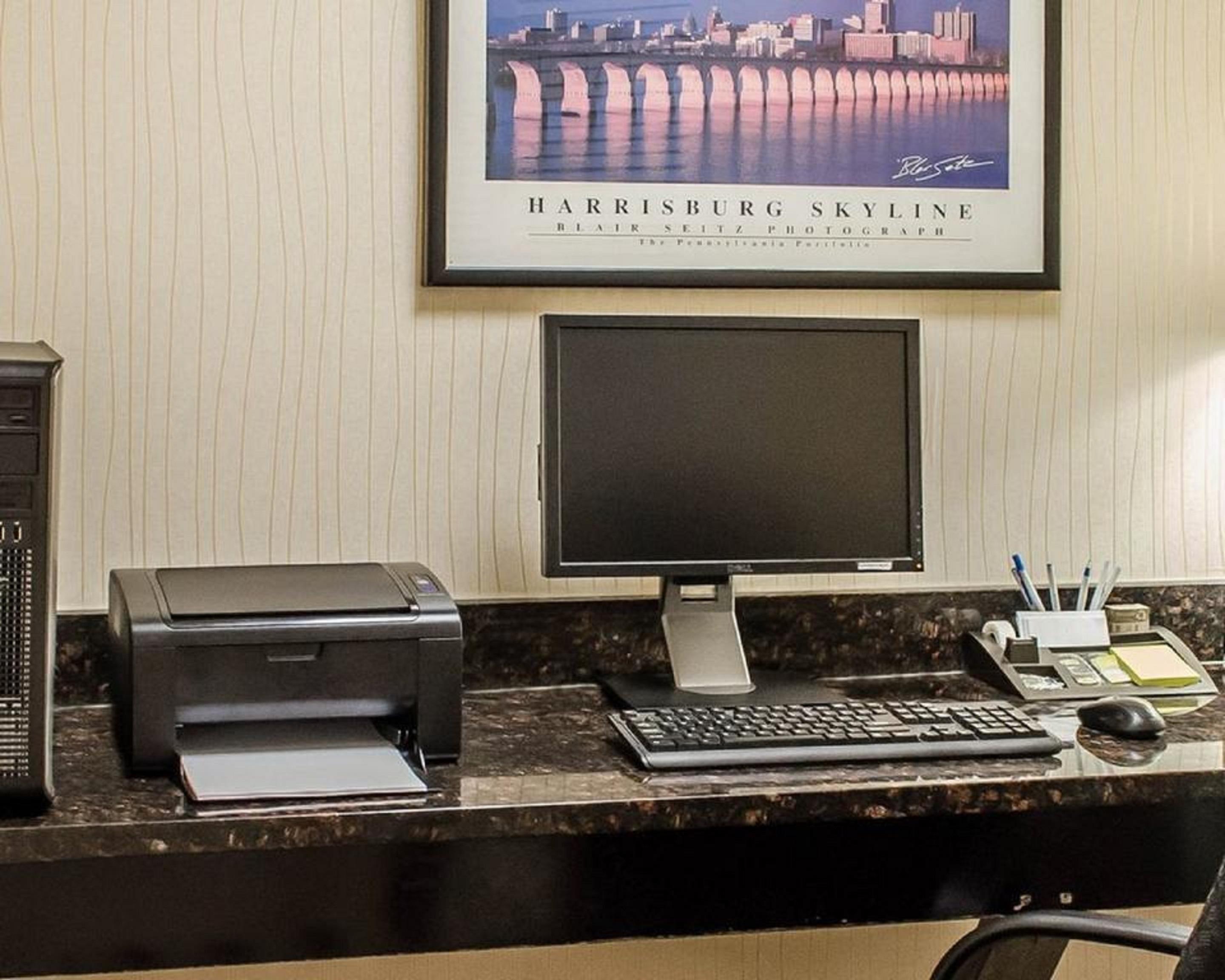 Quality Inn Harrisburg Downtown Riverfront Exterior photo
